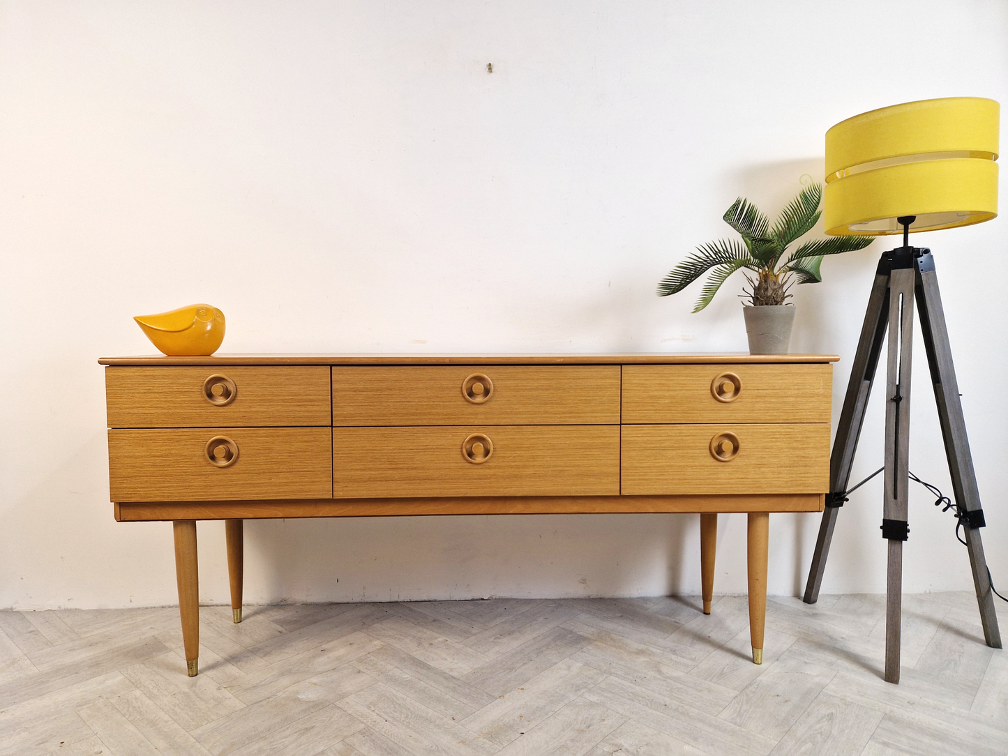 Schreiber Vintage Blond Teak Danish Design Sideboard Dresser Credenza