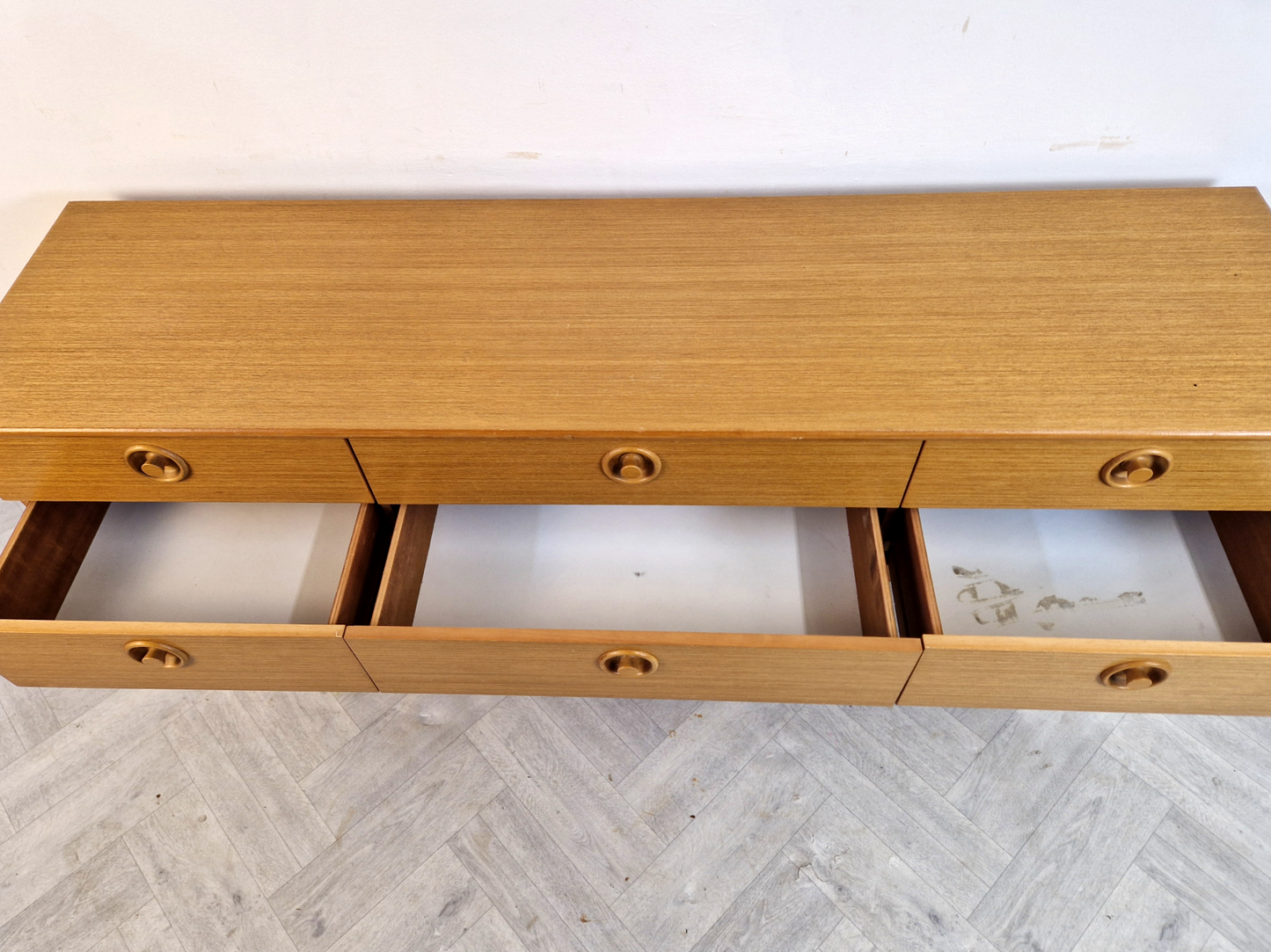 Schreiber Vintage Blond Teak Danish Design Sideboard Dresser Credenza