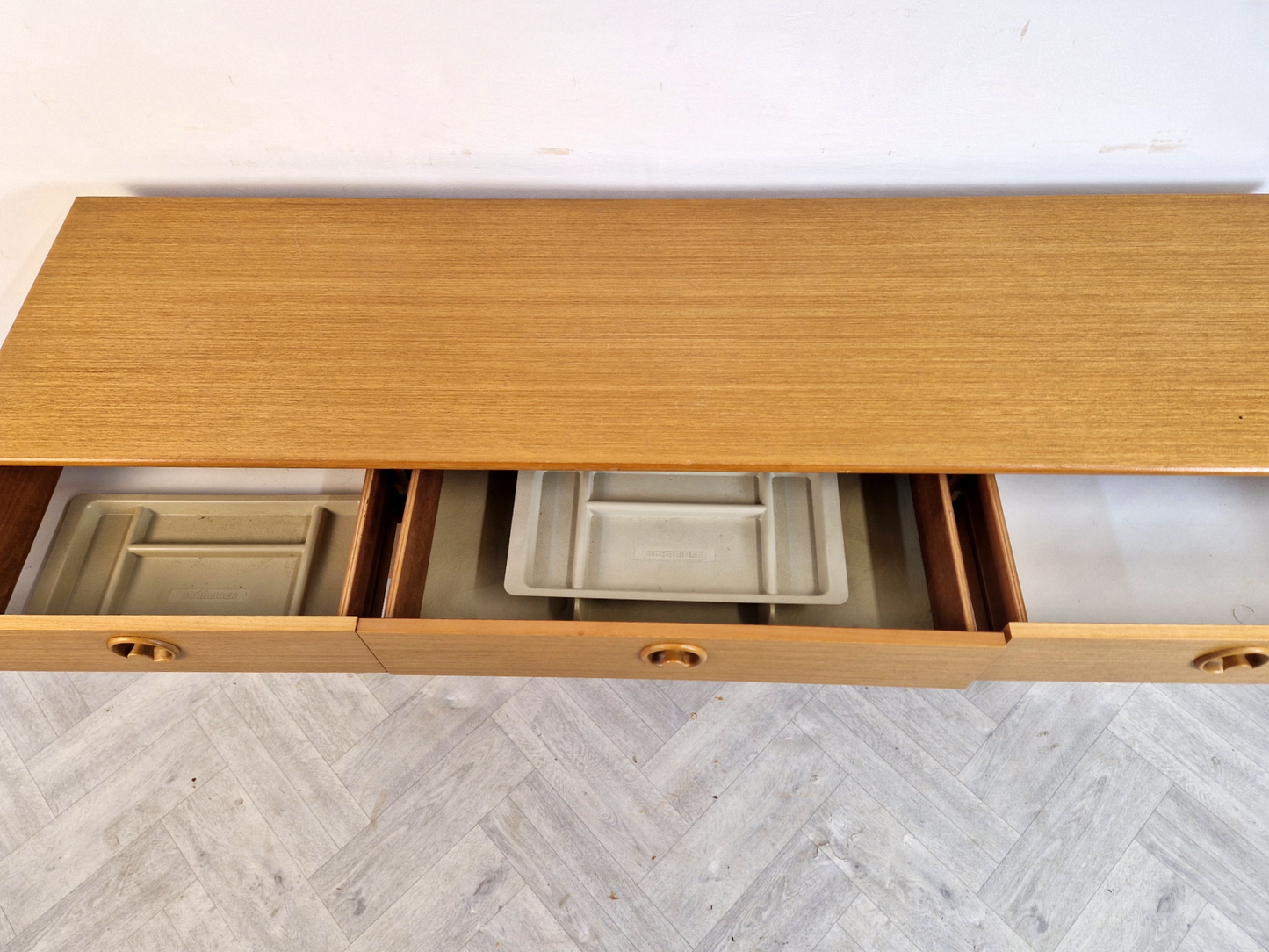 Schreiber Vintage Blond Teak Danish Design Sideboard Dresser Credenza