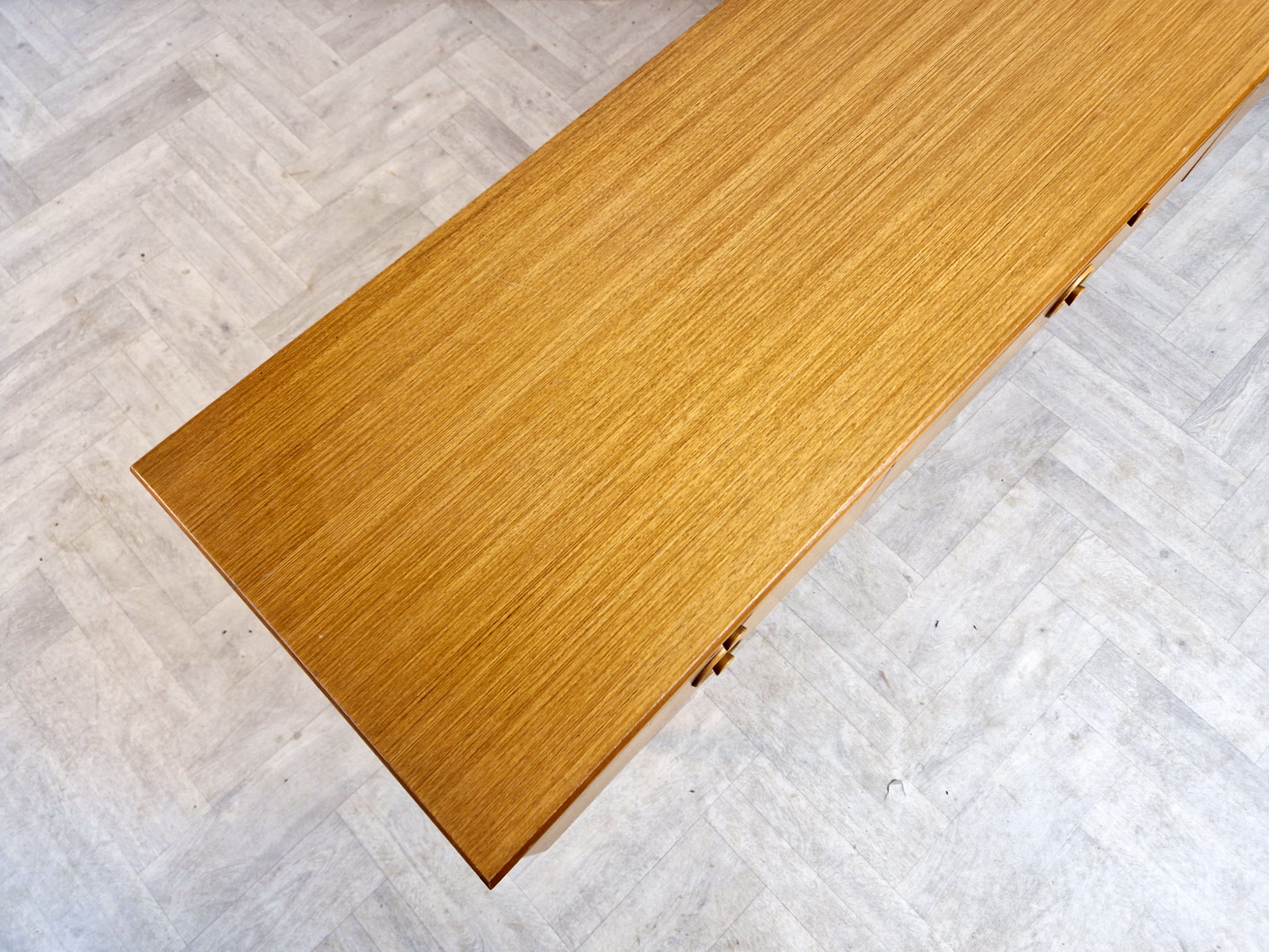 Schreiber Vintage Blond Teak Danish Design Sideboard Dresser Credenza