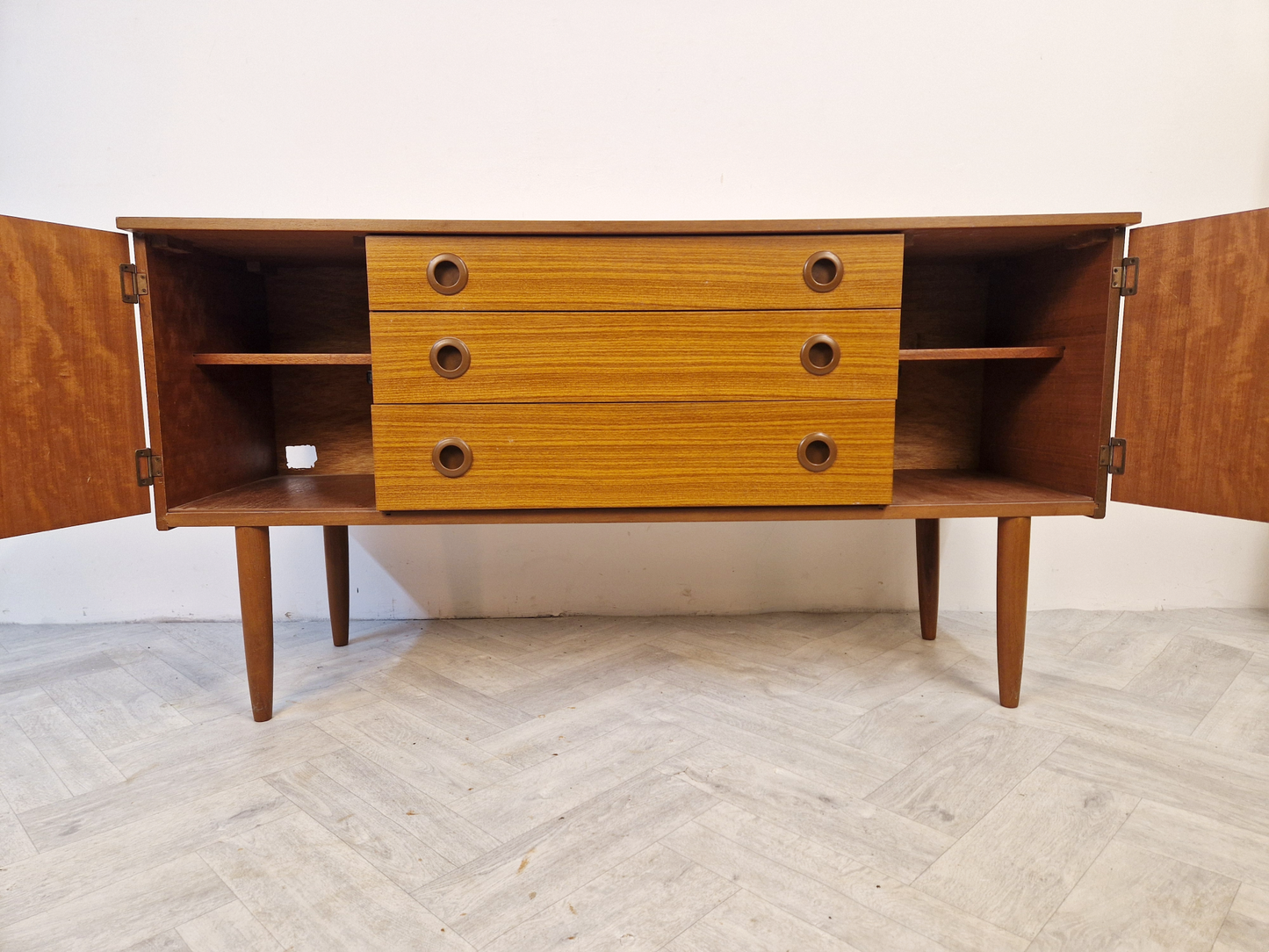 Schreiber Vintage Mid Century Medium Teak Danish Design Sideboard Buffet BL392