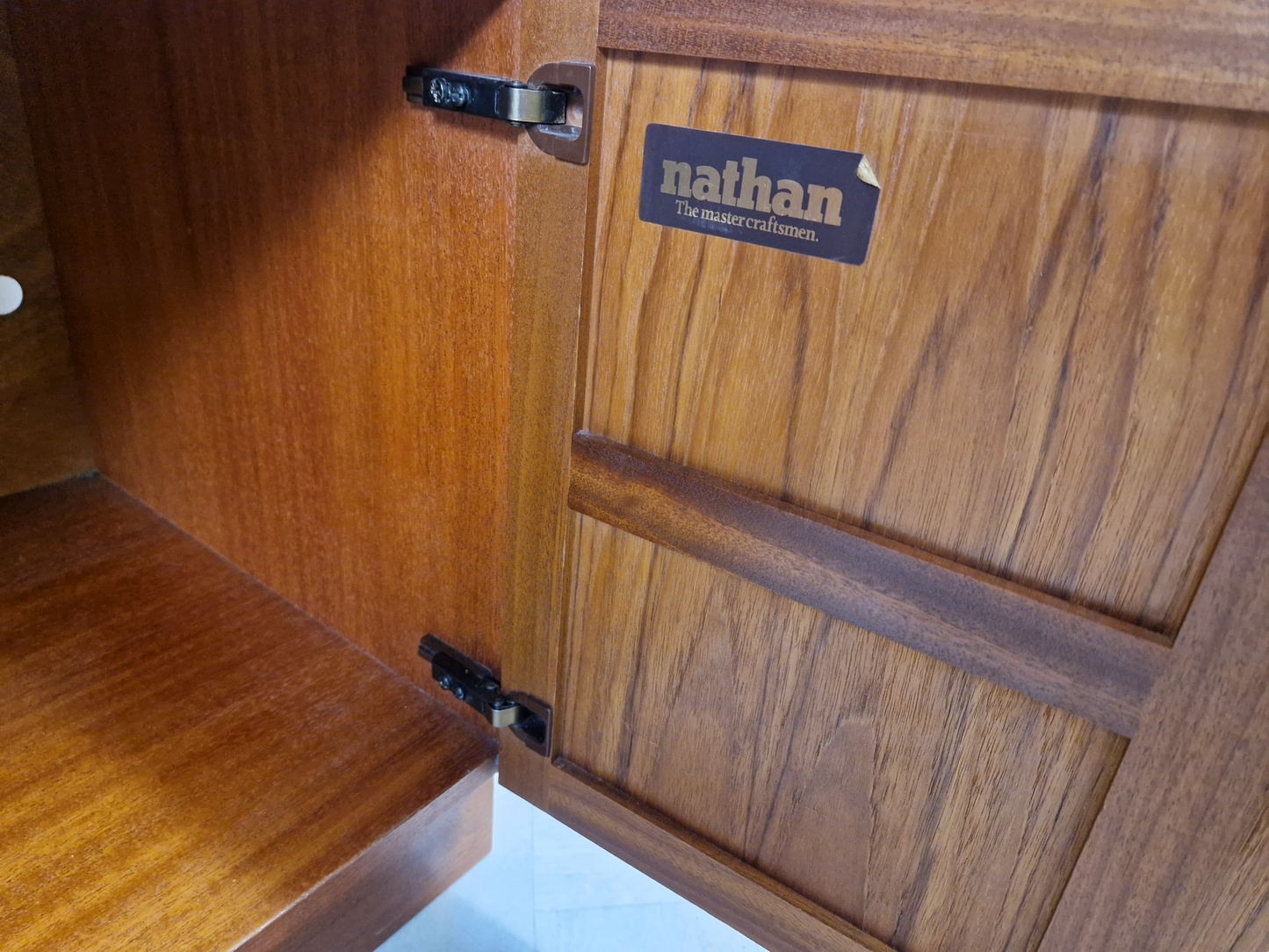 Nathan Parker Knoll Vintage Mid Century Medium Teak Danish Design Sideboard Media Unit