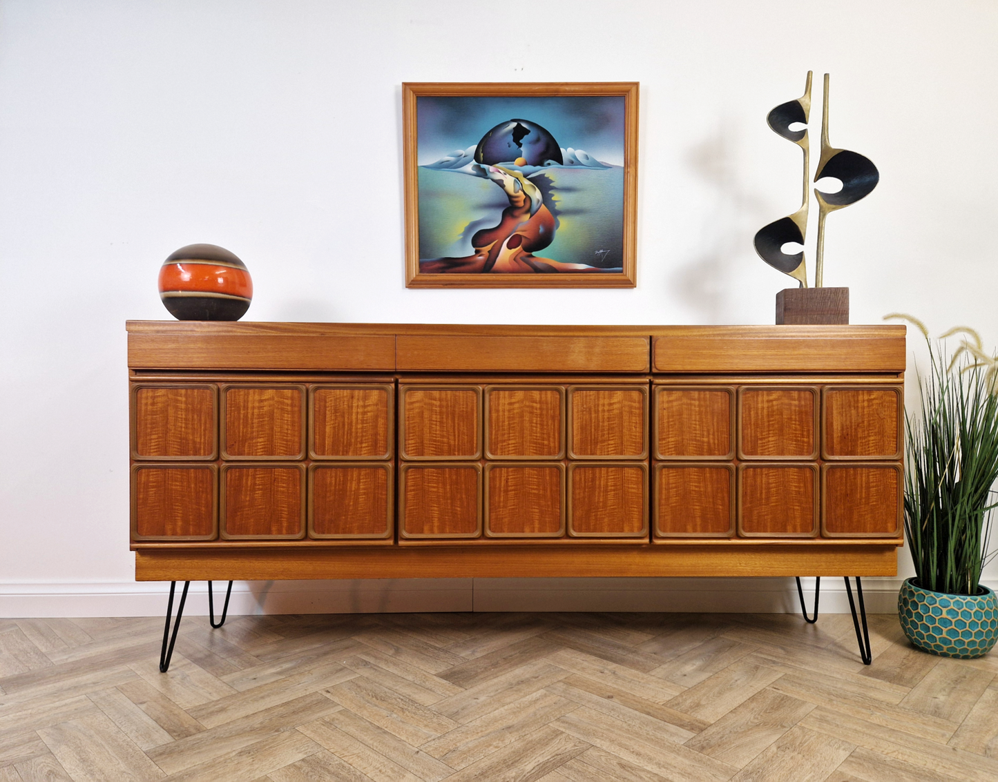 McIntosh Vintage Mid Century Danish Design Medium Teak Long Sideboard Buffet Credenza