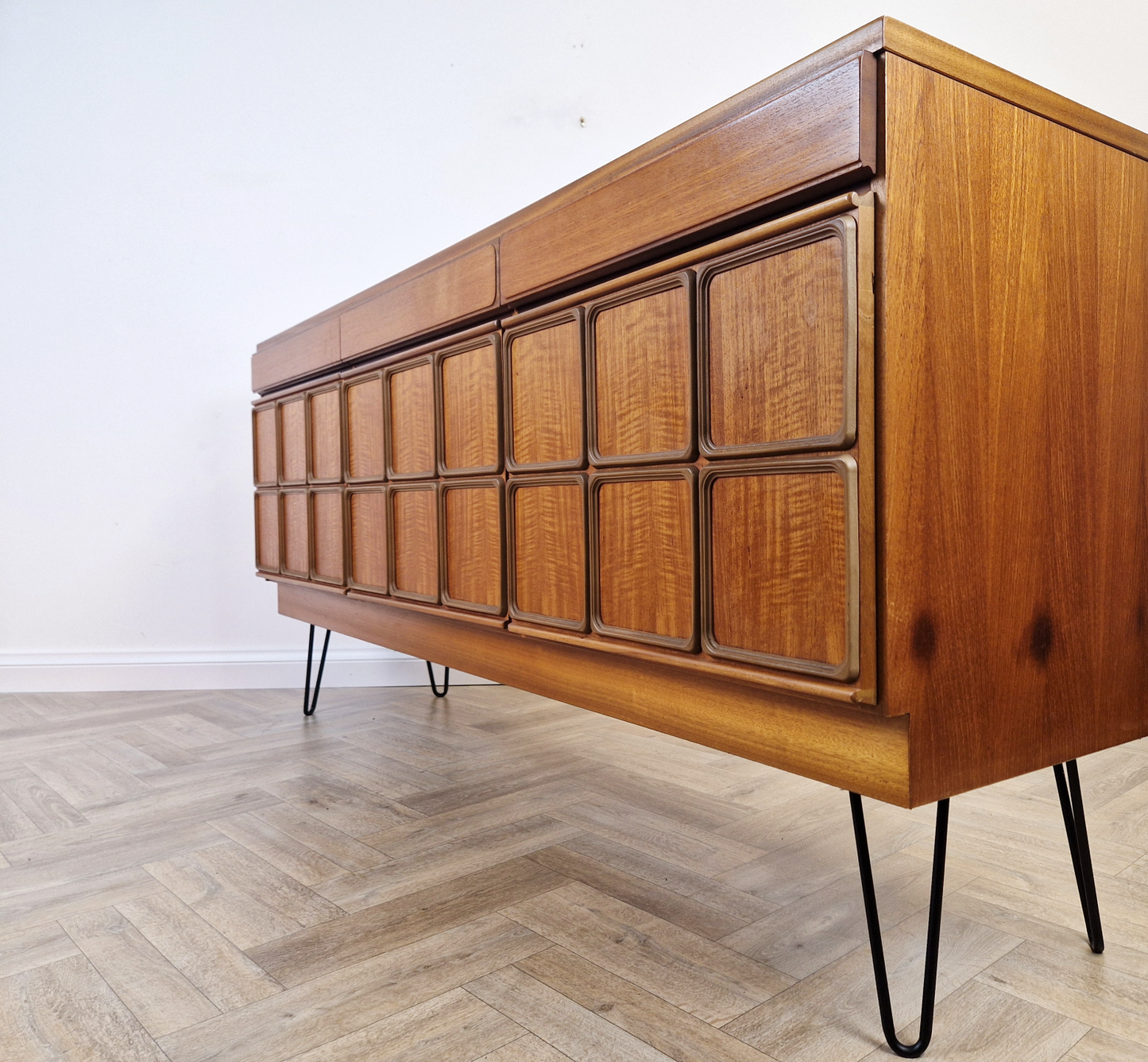 McIntosh Vintage Mid Century Danish Design Medium Teak Long Sideboard Buffet Credenza