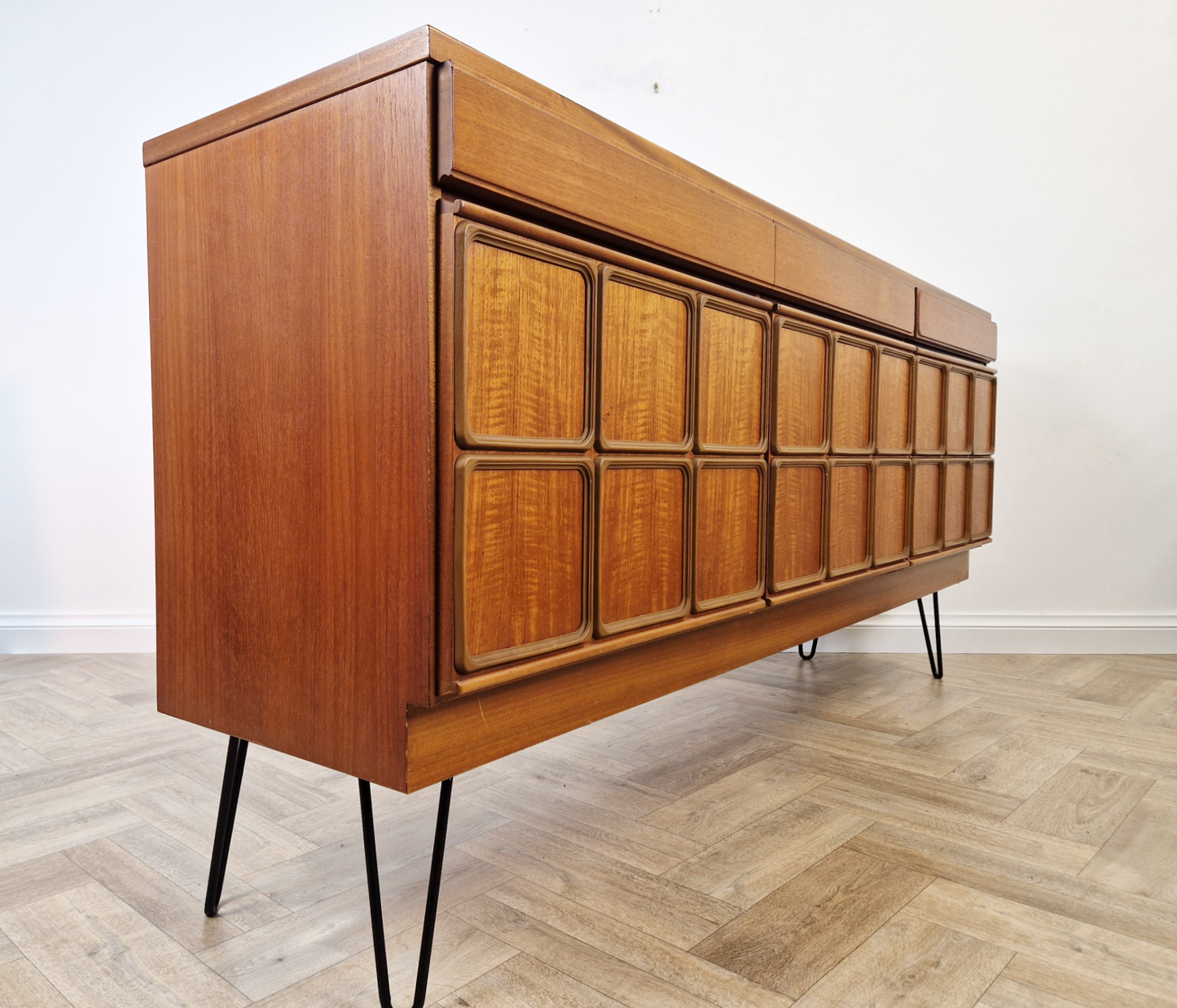 McIntosh Vintage Mid Century Danish Design Medium Teak Long Sideboard Buffet Credenza