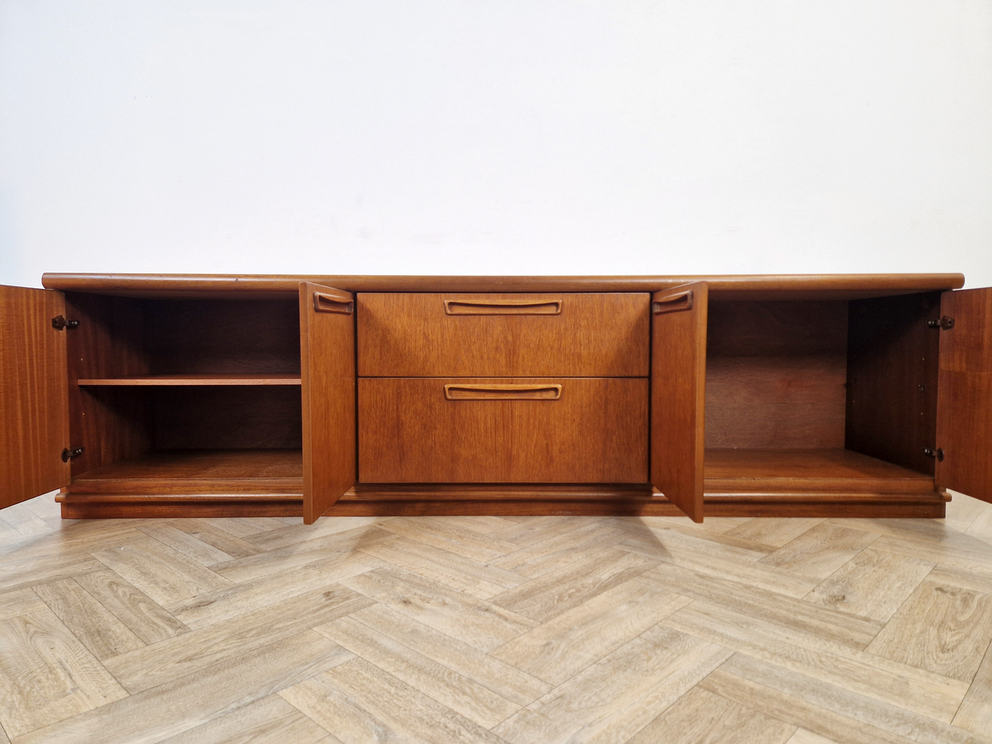 Meredew Vintage Mid Century Danish Design Medium Teak Long Sideboard Buffet Credenza