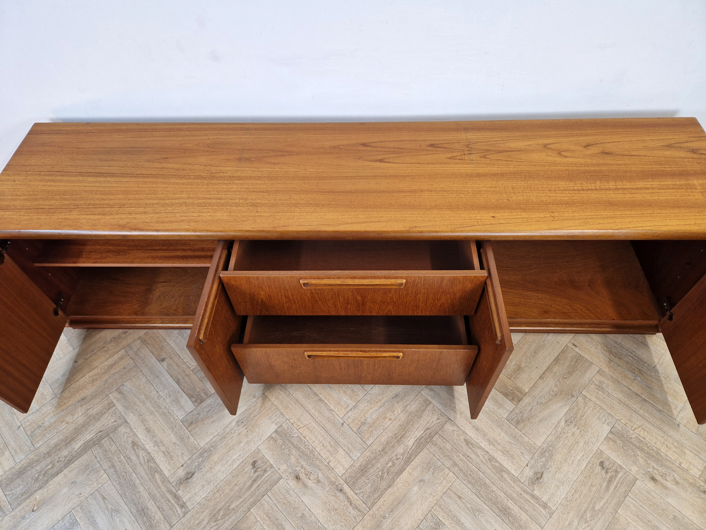 Meredew Vintage Mid Century Danish Design Medium Teak Long Sideboard Buffet Credenza