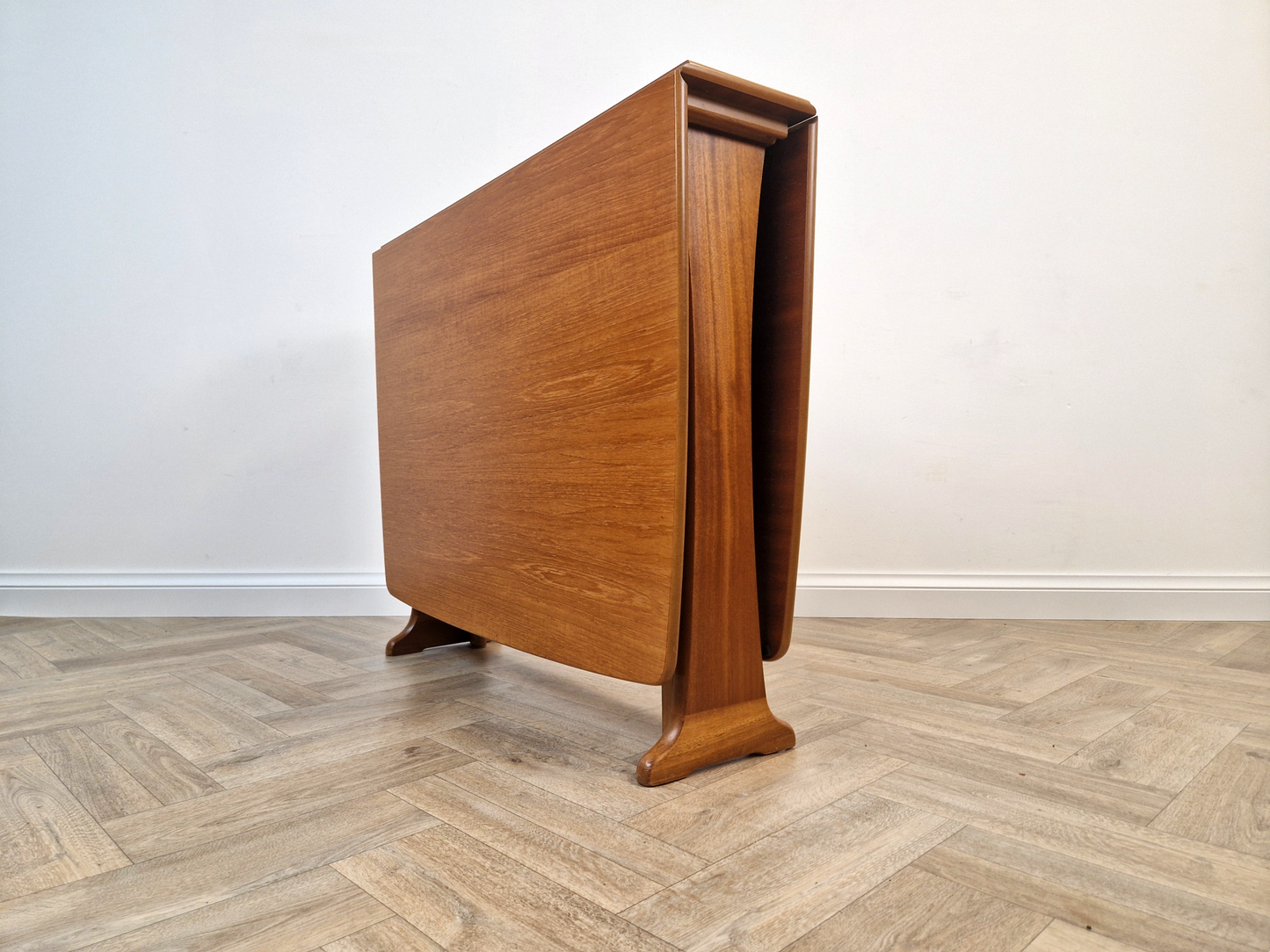Vintage Mid Century Solid Teak Danish Design Drop Leaf Gate Leg Dining Table