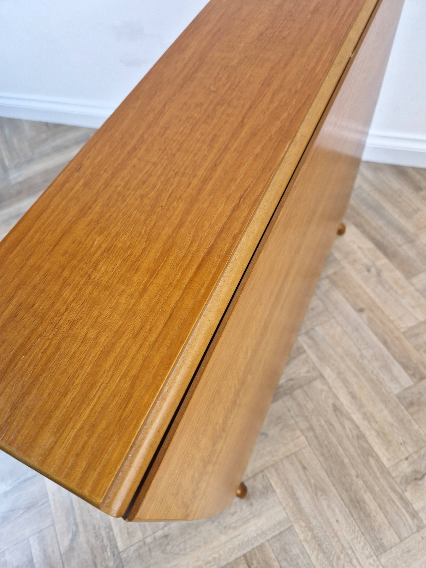 Vintage Mid Century Solid Teak Danish Design Drop Leaf Gate Leg Dining Table