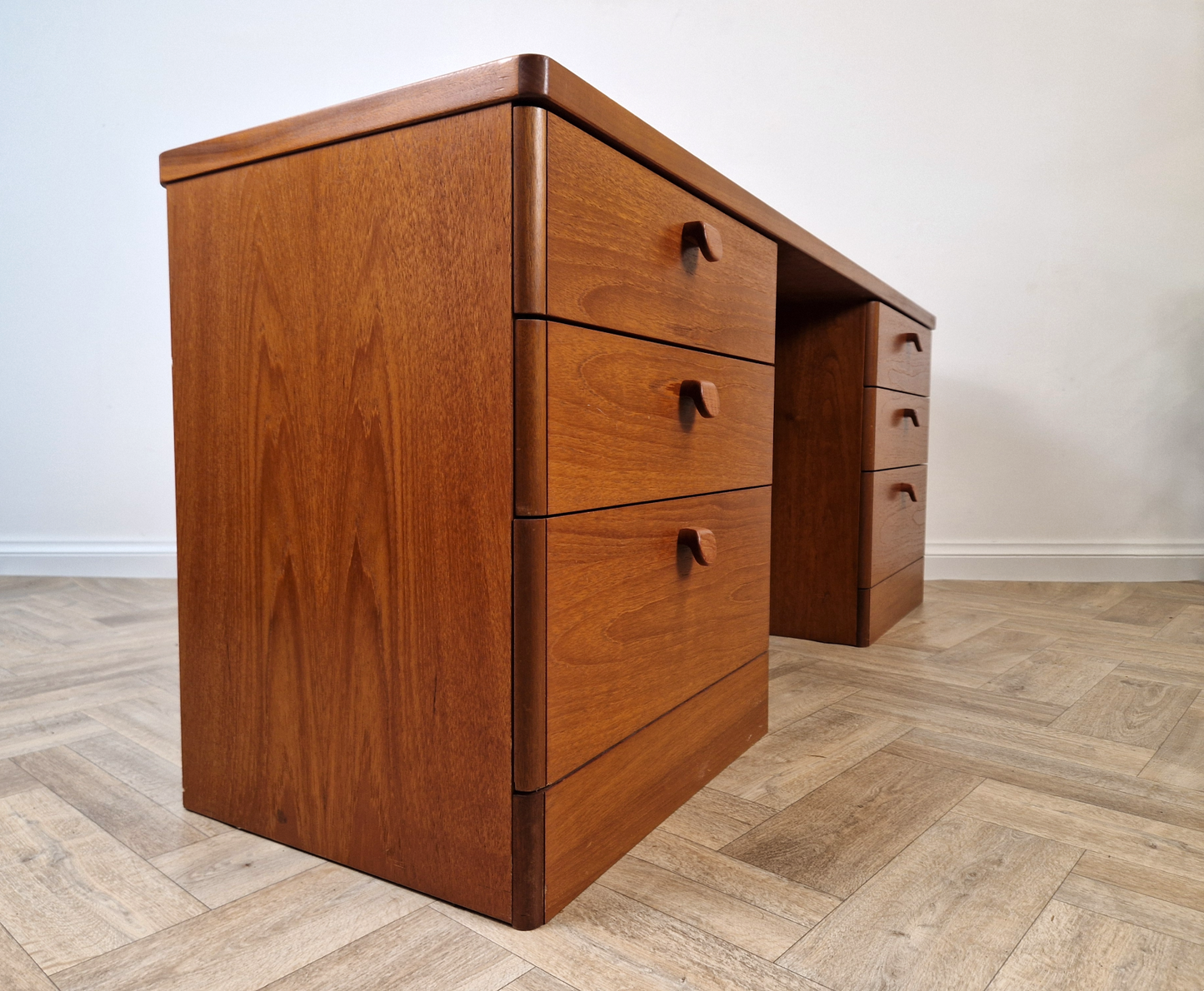 John & Sylvia Reid Stag Vintage Mid Century Danish Design Teak Retro Dressing Table