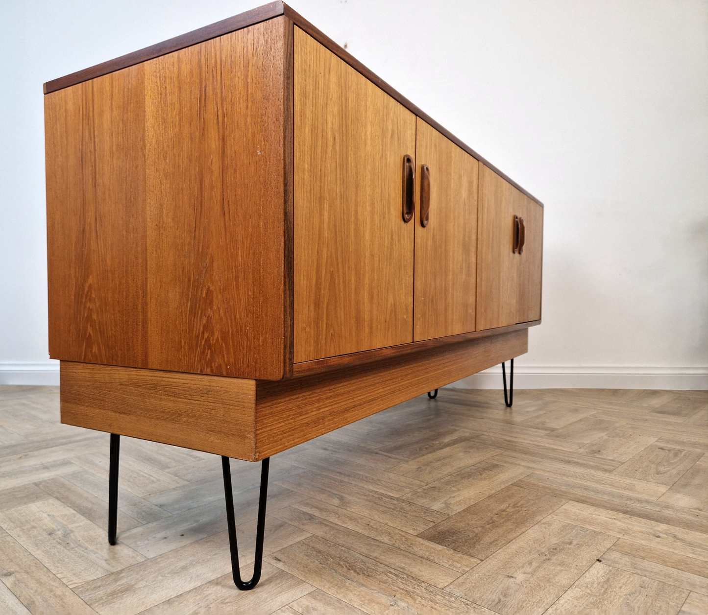 VB Wilkins G Plan Fresco Vintage Mid Century Pyramid Teak Danish Design Sideboard Buffet