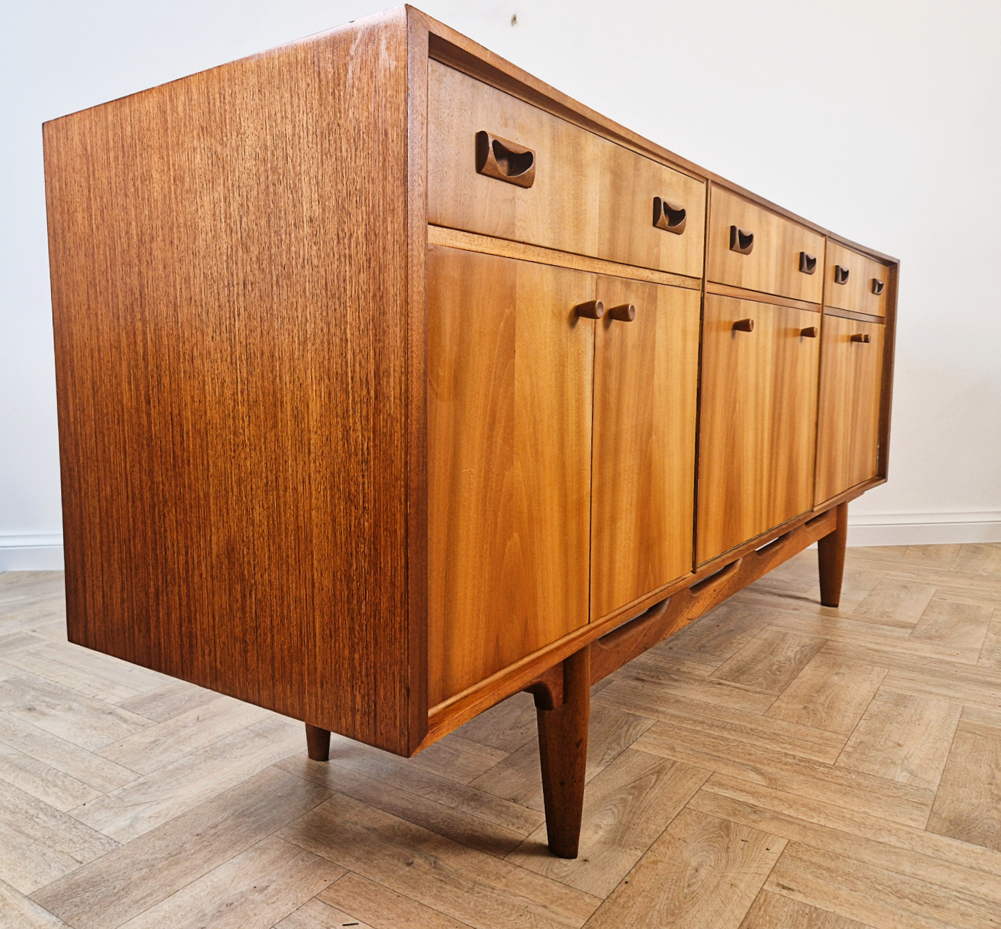 McIntosh 1960s Vintage Mid Century Pyramid Teak Danish Design Sideboard Buffet Credenza