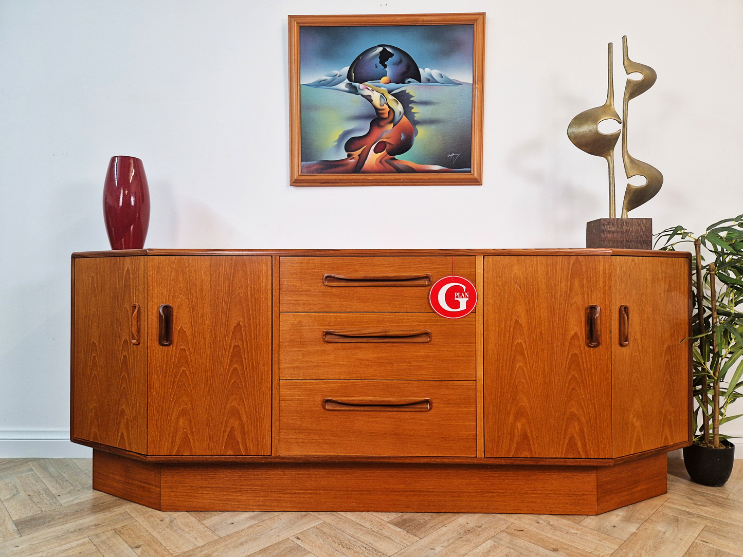 VB Wilkins G Plan Fresco Vintage Mid Century Danish Design Medium Teak Sideboard Credenza