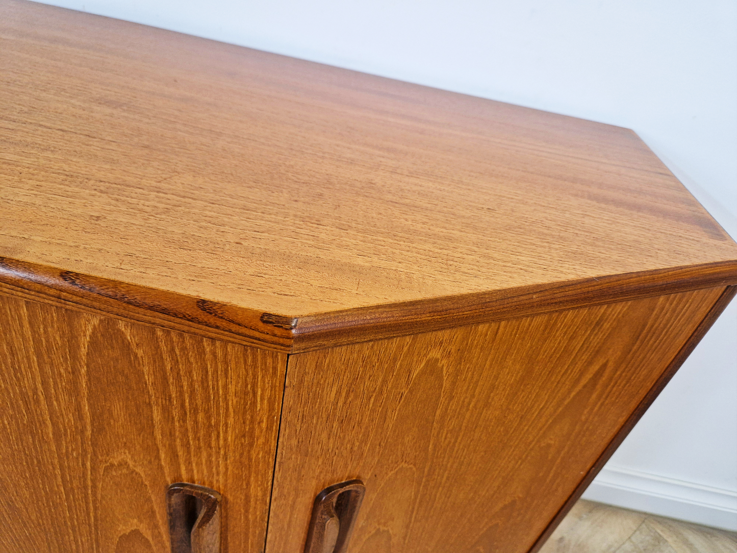 VB Wilkins G Plan Fresco Vintage Mid Century Danish Design Medium Teak Sideboard Credenza