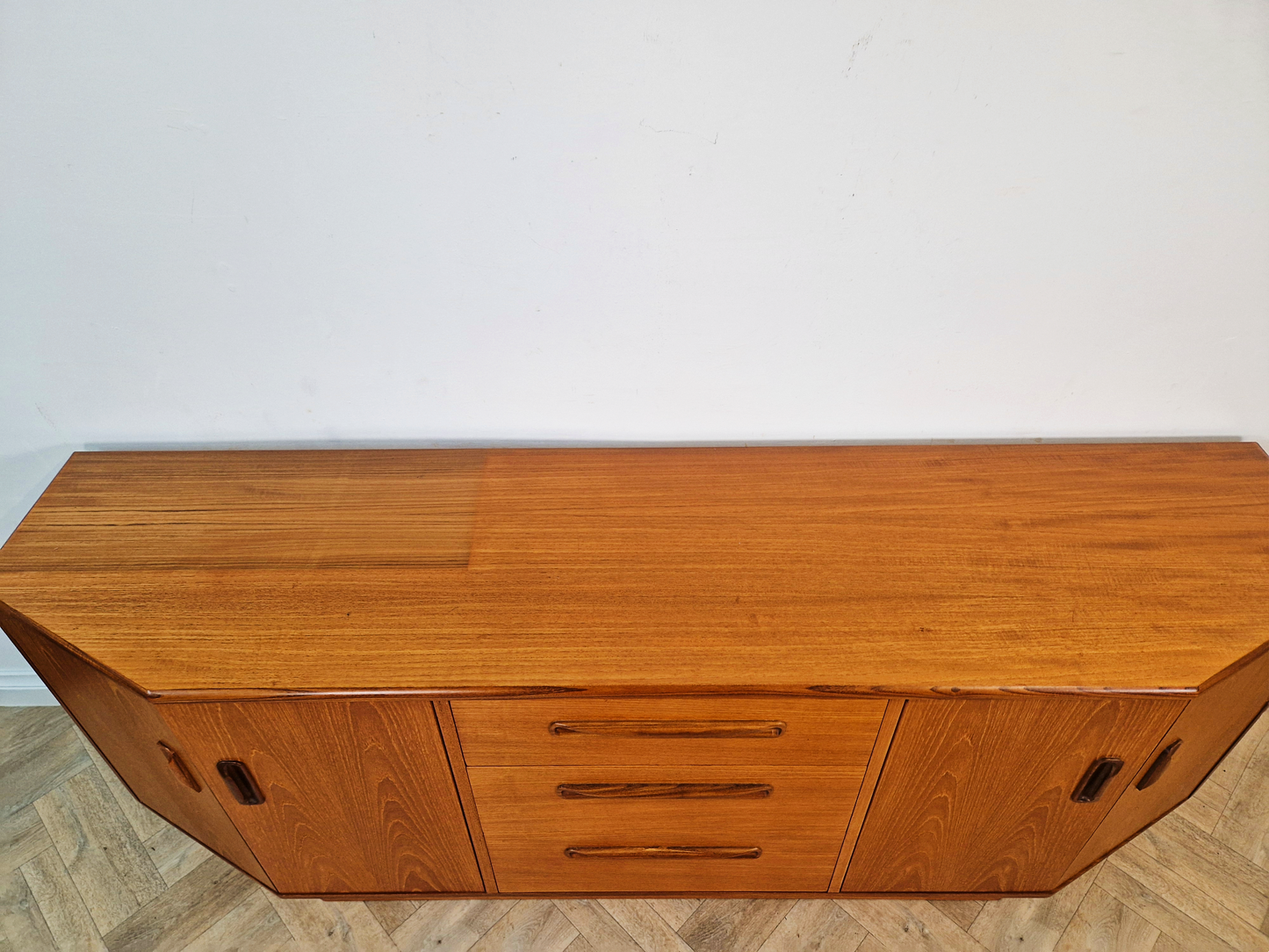 VB Wilkins G Plan Fresco Vintage Mid Century Danish Design Medium Teak Sideboard Credenza