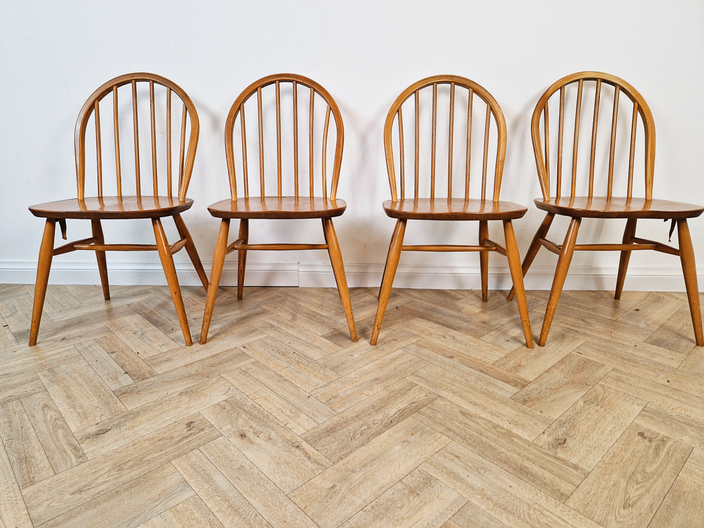 Ercol Windsor Vintage Mid Century Danish Design 4 Solid Elm Hoopback Dining Chairs