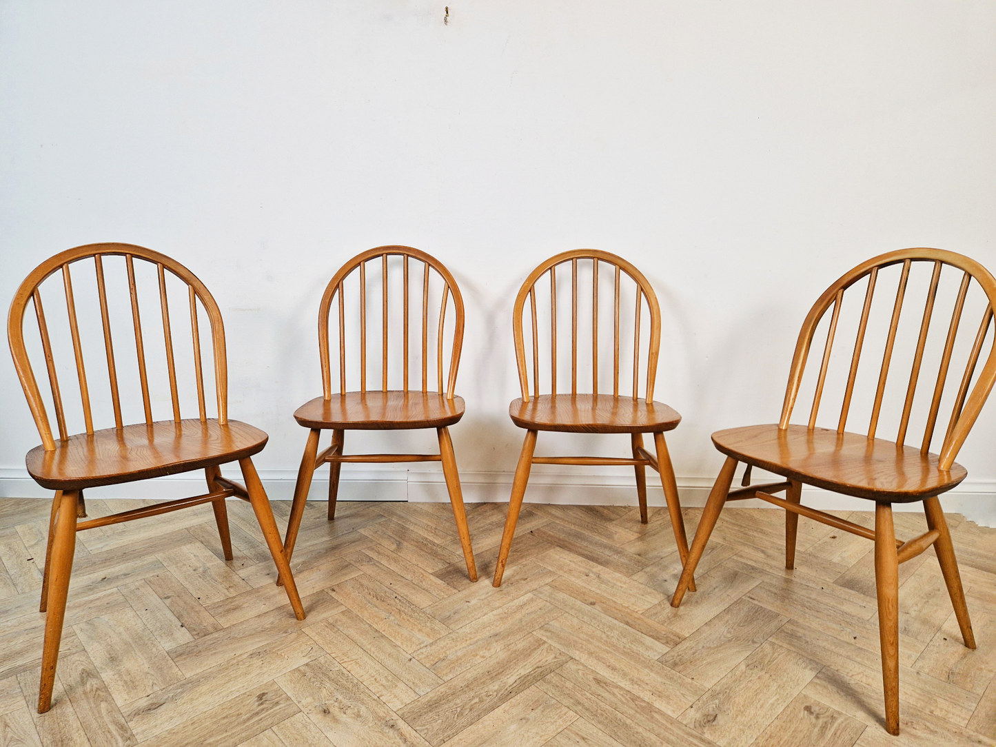 Ercol Windsor Vintage Mid Century Danish Design 4 Solid Elm Hoopback Dining Chairs