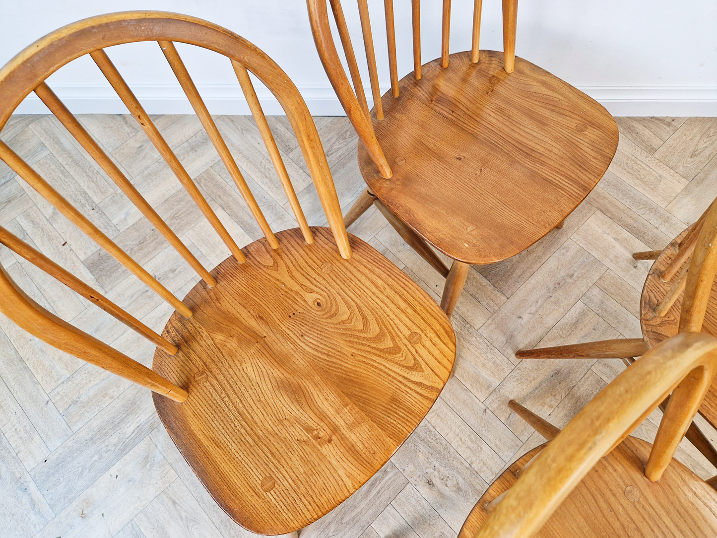 Ercol Windsor Vintage Mid Century Danish Design 4 Solid Elm Hoopback Dining Chairs