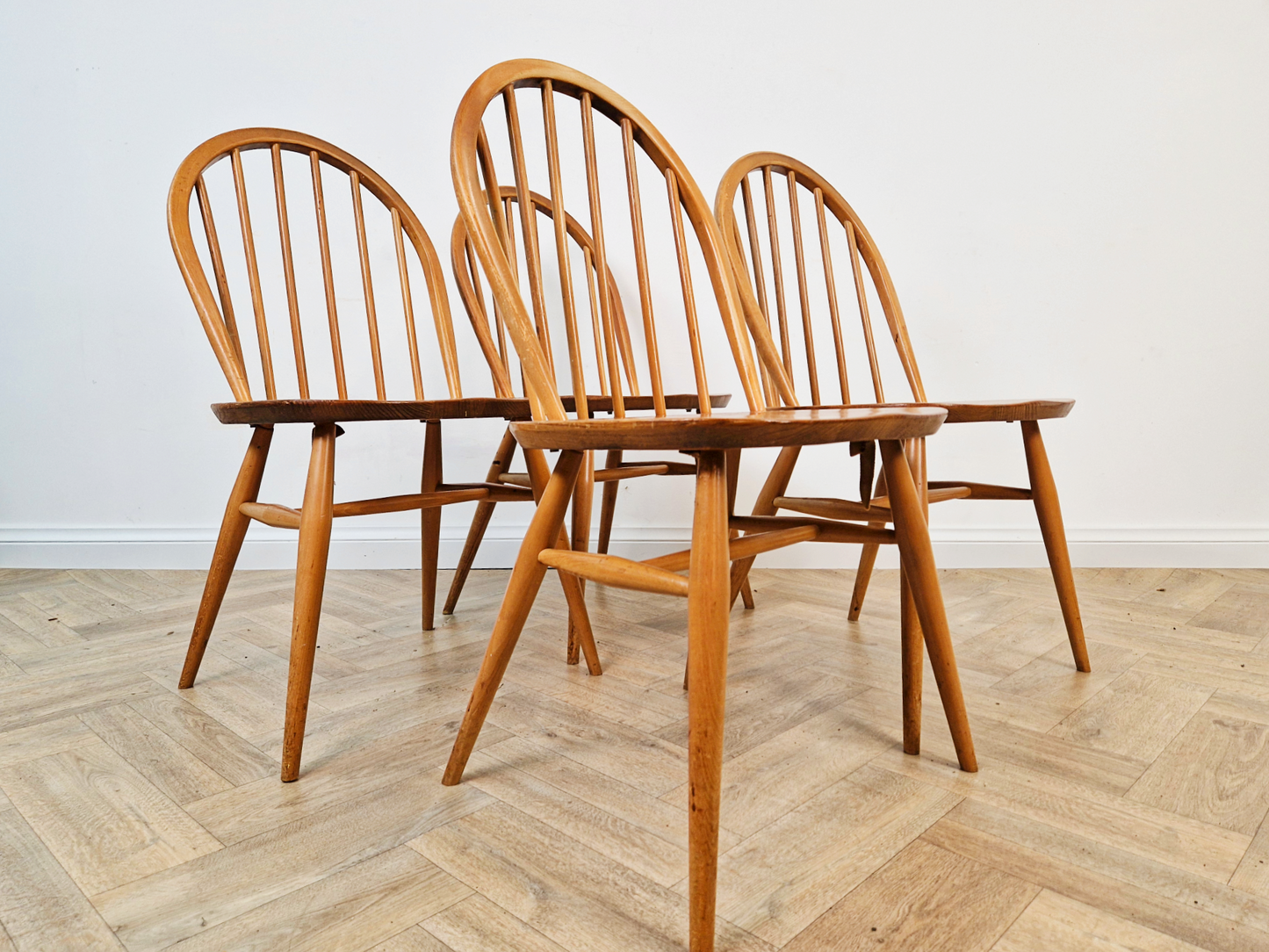Ercol Windsor Vintage Mid Century Danish Design 4 Solid Elm Hoopback Dining Chairs