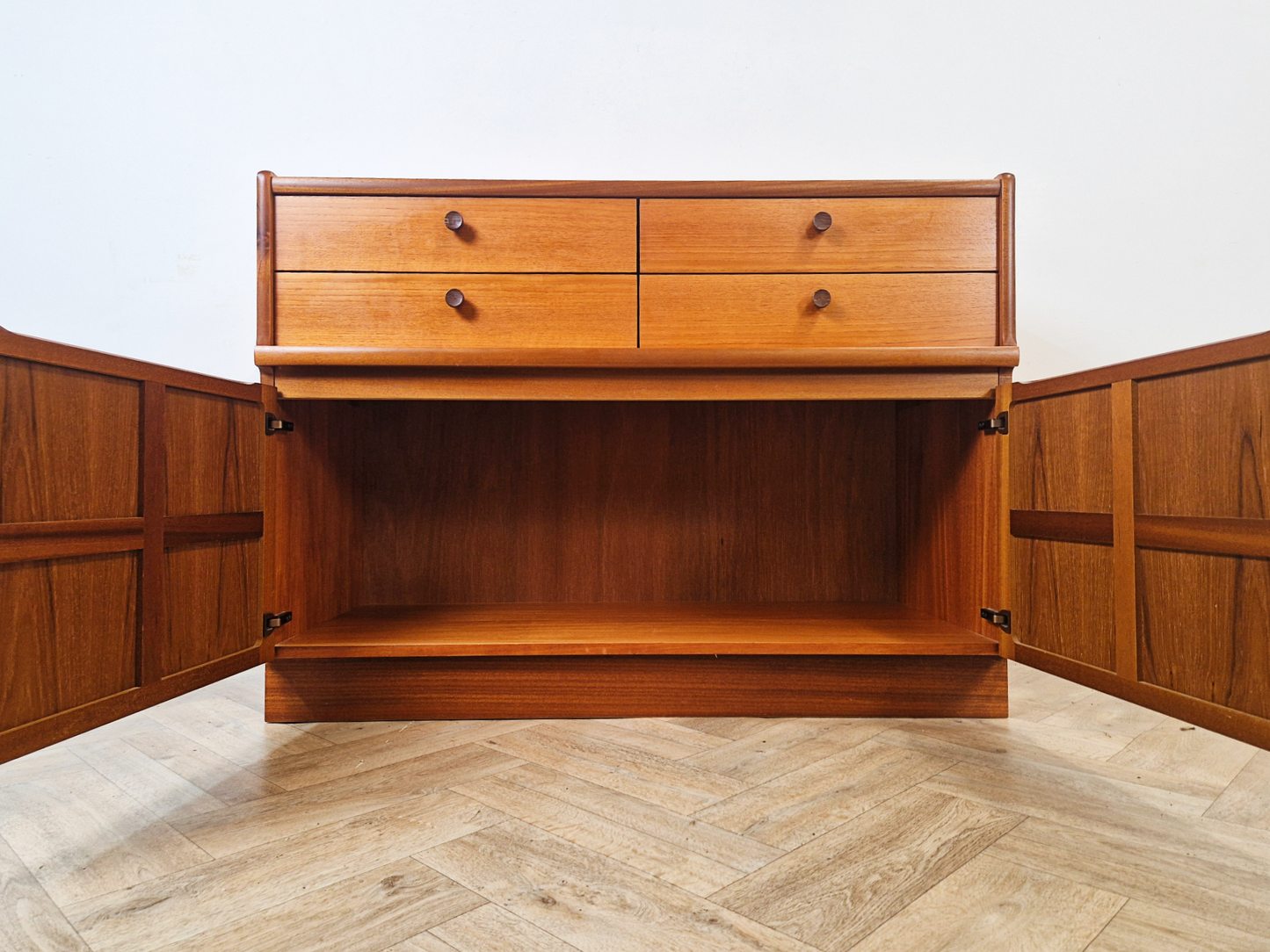 Parker Knoll Mid Century Medium Teak Danish Design Compact Retro Sideboard Cabinet