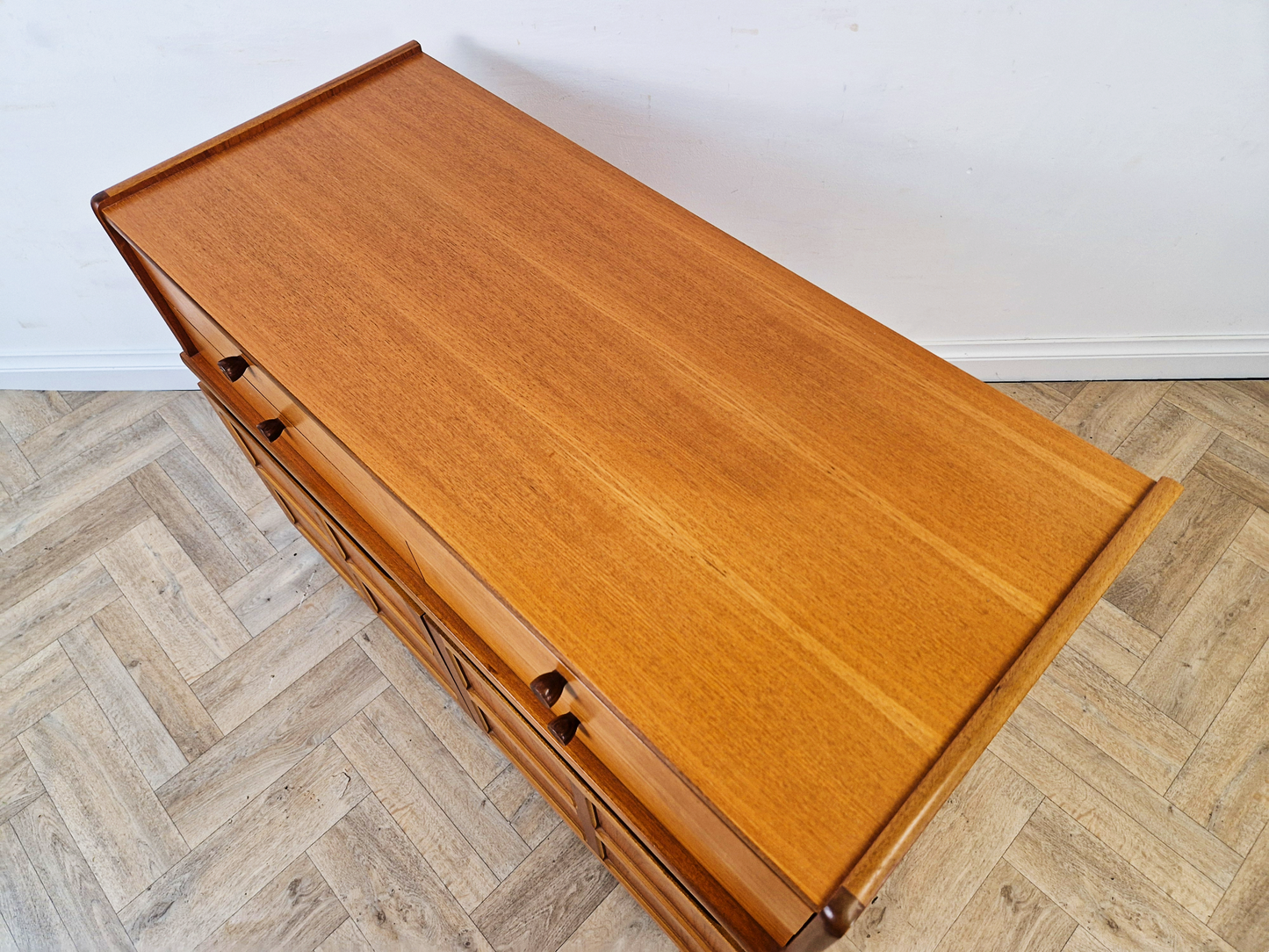Parker Knoll Mid Century Medium Teak Danish Design Compact Retro Sideboard Cabinet