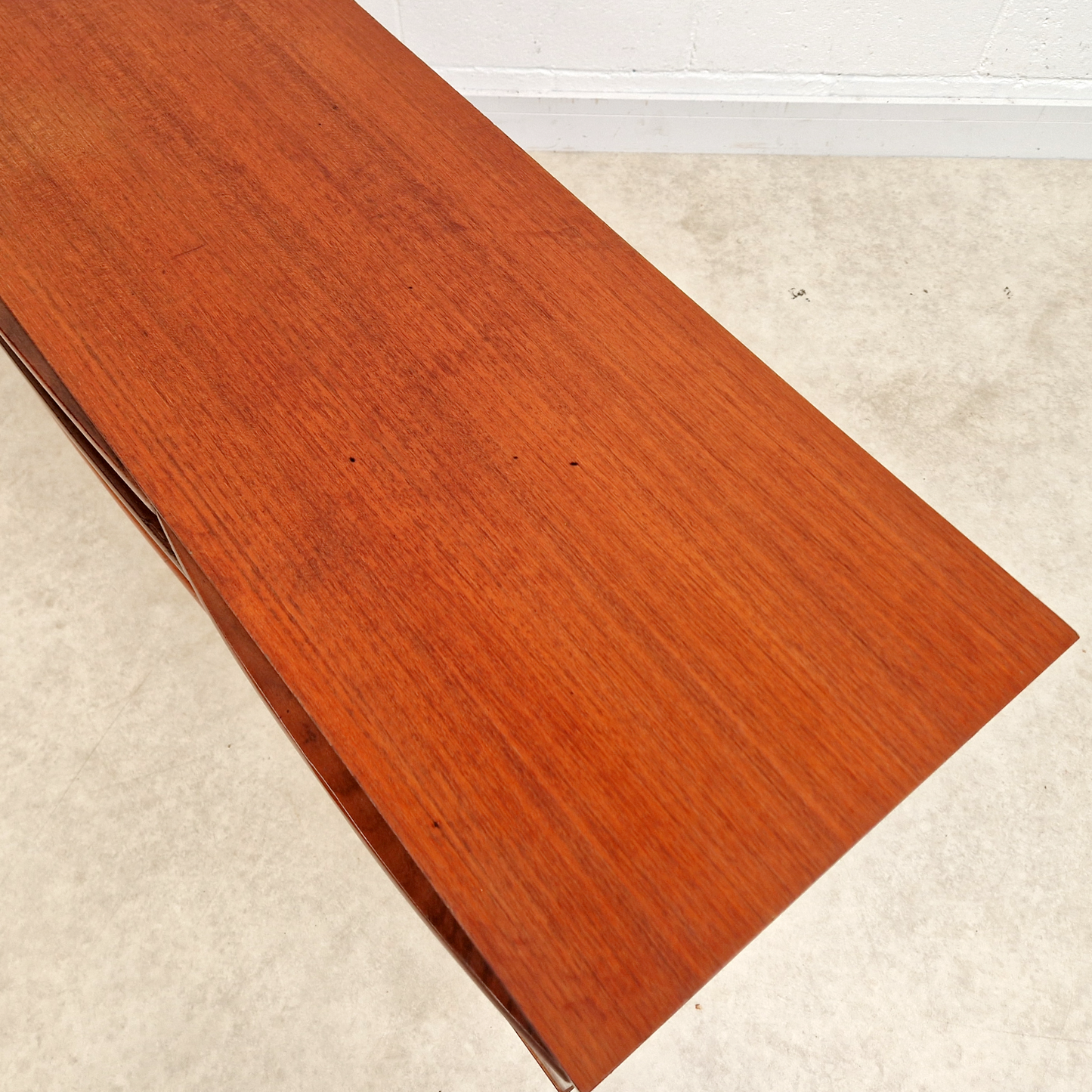 Vintage Mid Century Medium Teak Danish Design Sideboard Buffet Credenza
