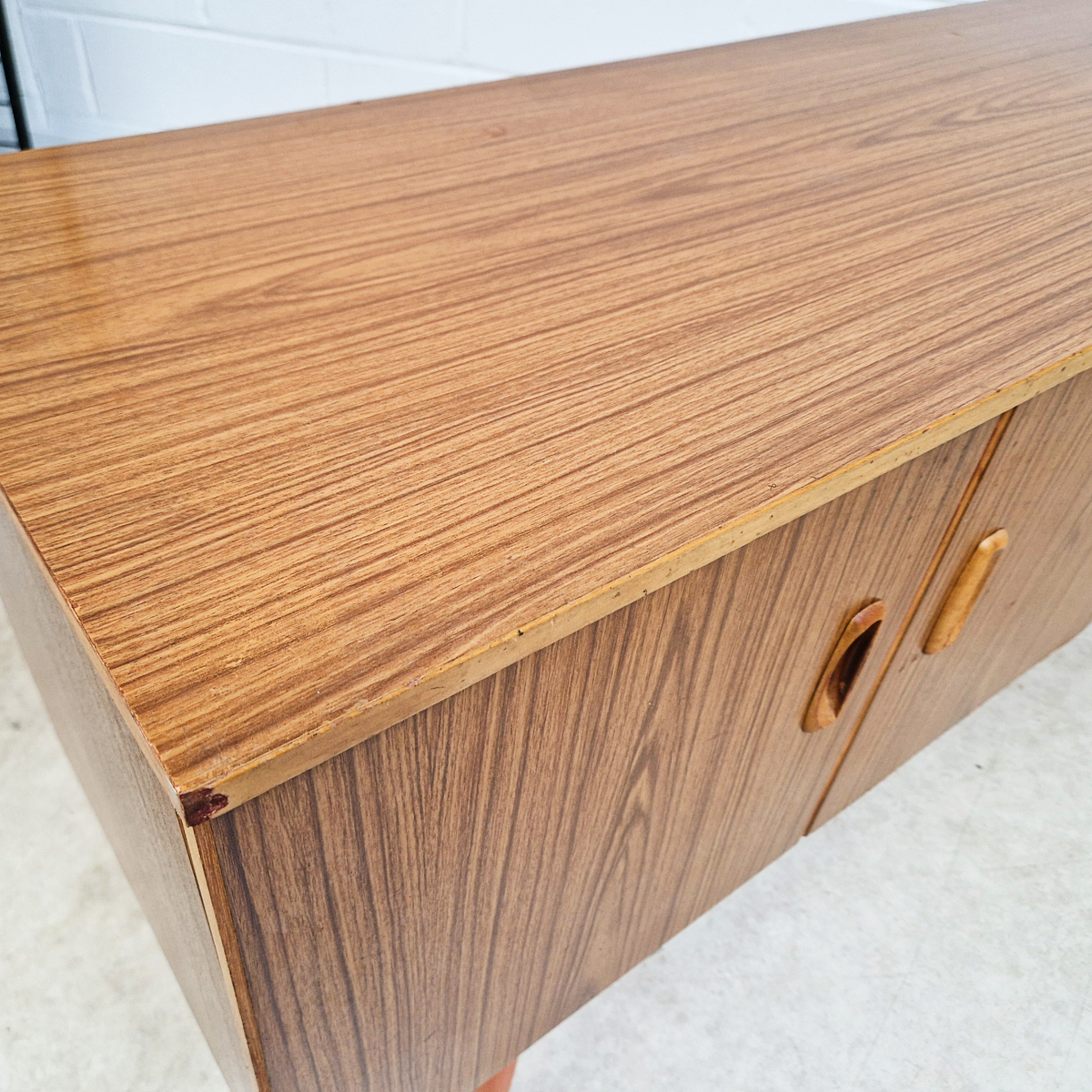 Schreiber Vintage Mid Century Danish Design Medium Teak Long Retro Sideboard Buffet Credenza