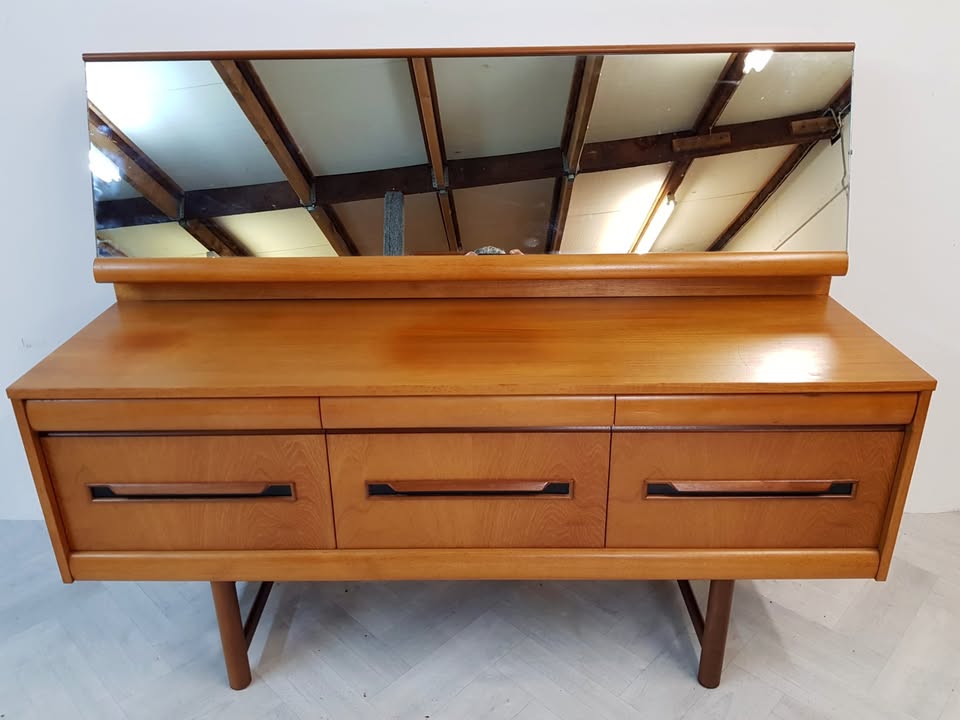 Vintage Mid Century 1960s Danish Design Golden Teak Dresser Sideboard Desk