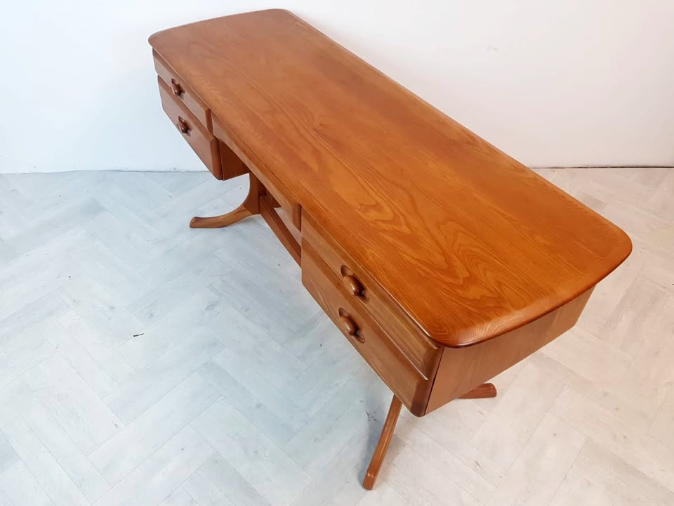 Vintage Solid Elm 1960s Mid Century Danish Design Desk Dresser Sideboard
