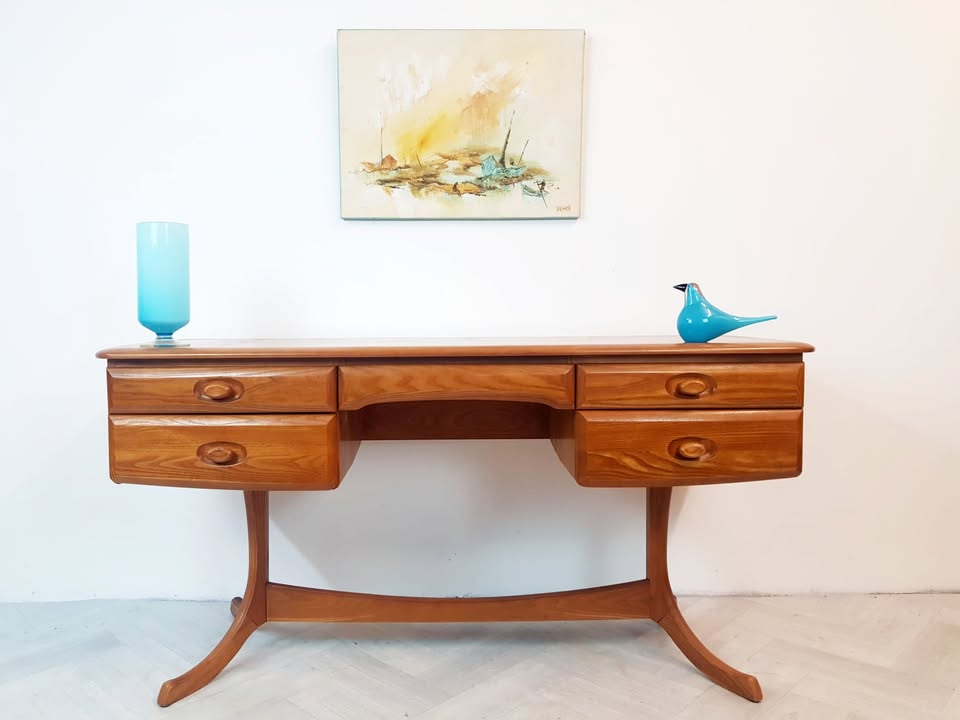 Vintage Solid Elm 1960s Mid Century Danish Design Desk Dresser Sideboard