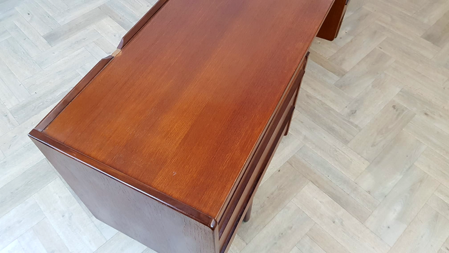 William Lawrence Vintage Mid Century Danish Design Teak Desk Dresser Sideboard