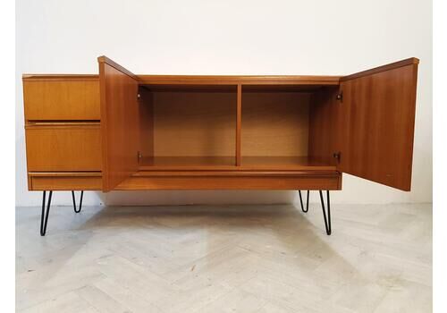McIntosh Vintage Mid Century Golden Teak Danish Design Sideboard Buffet Credenza