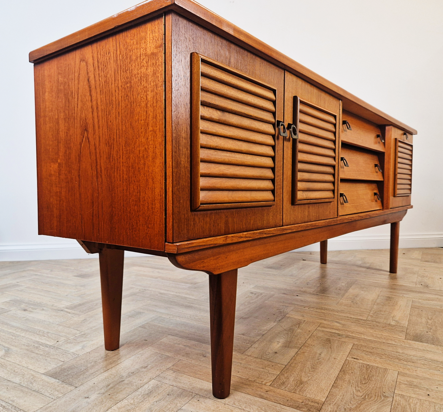 Portwood Vintage Mid Century Golden Teak 1960s Danish Design Sideboard Credenza