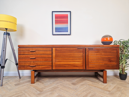 White & Newton Vintage Mid Century Teak Danish Design Sideboard Buffet Credenza