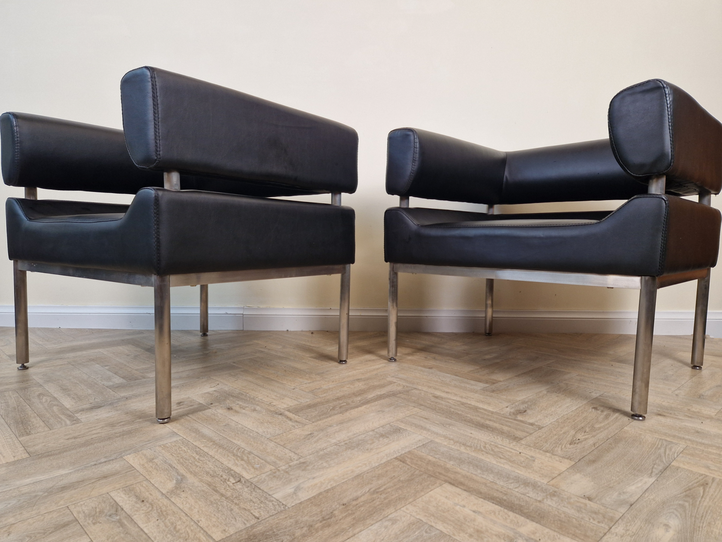 2 Mid Century Modern Scandinavian Design Chrome Wrap Around Lounge Accent Chairs