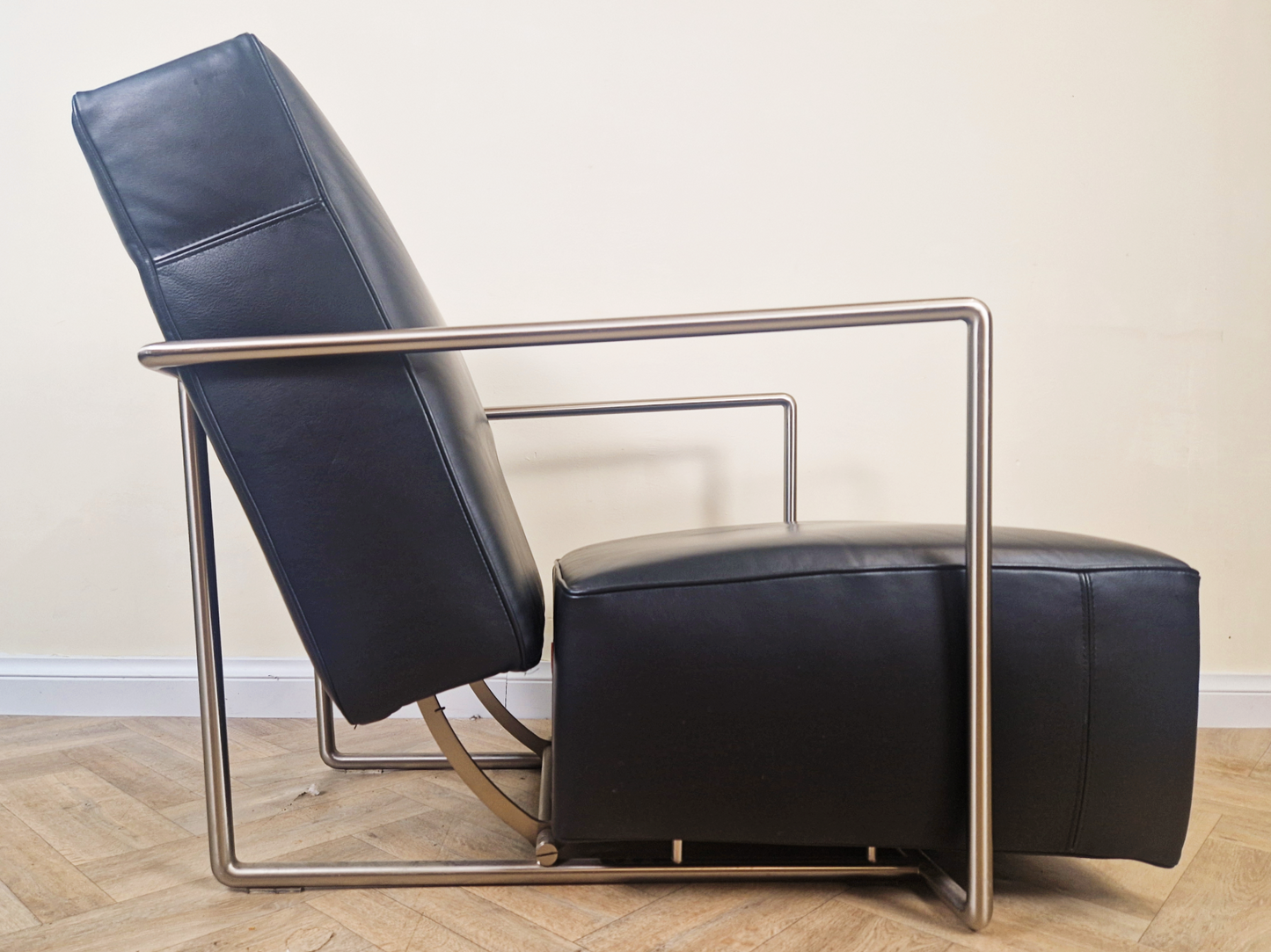 Antonio Citterio Flexform Mid Century Modern Leather & Chrome Reclining Lounge Chair With Ottoman