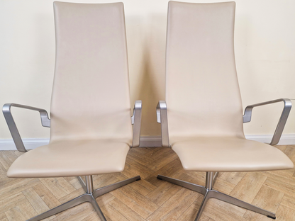 Pair Arne Jacobsen Fritz Hansen Oxford Mid Century Danish Design Highback Chairs