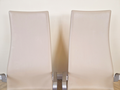 Pair Arne Jacobsen Fritz Hansen Oxford Mid Century Danish Design Highback Chairs