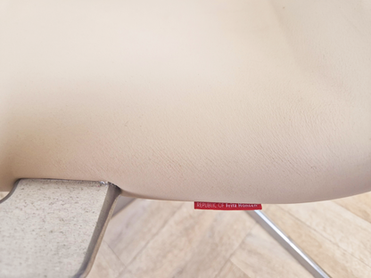 Pair Arne Jacobsen Fritz Hansen Oxford Mid Century Danish Design Highback Chairs