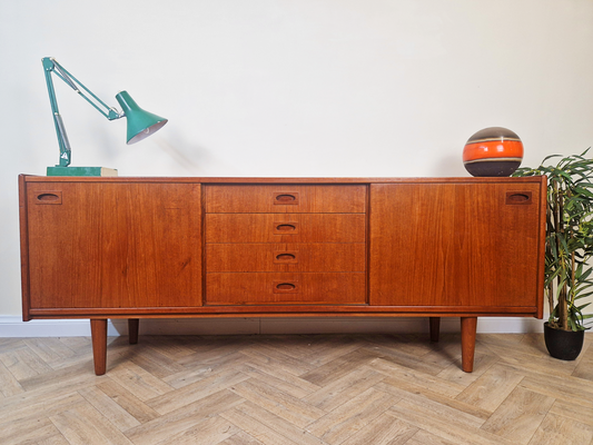 Arne Hovmand Olsen for Mogens Møbel Vintage Mid Century Solid Teak Sideboard