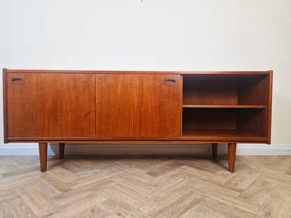 Arne Hovmand Olsen for Mogens Møbel Vintage Mid Century Solid Teak Sideboard