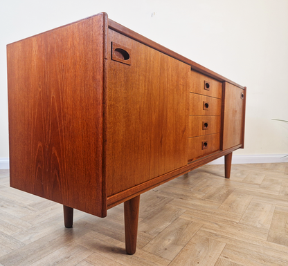 Arne Hovmand Olsen for Mogens Møbel Vintage Mid Century Solid Teak Sideboard