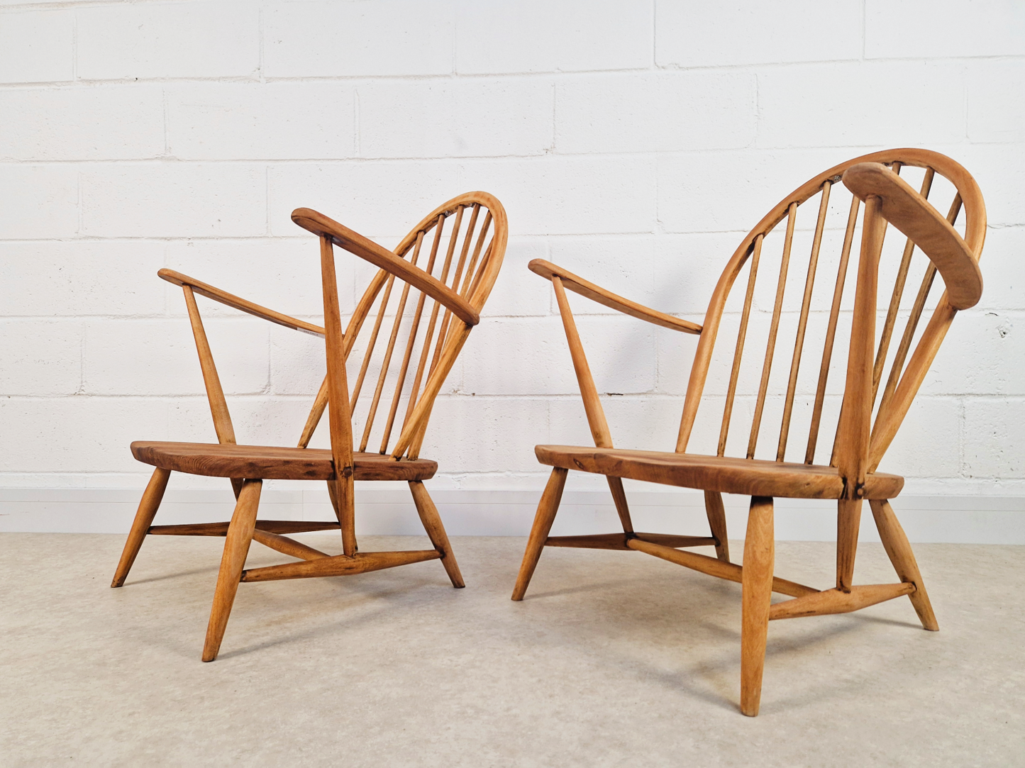 Pair Ercol Vintage Mid Century Solid Light Elm Lounge Accent Chairs With Footrest