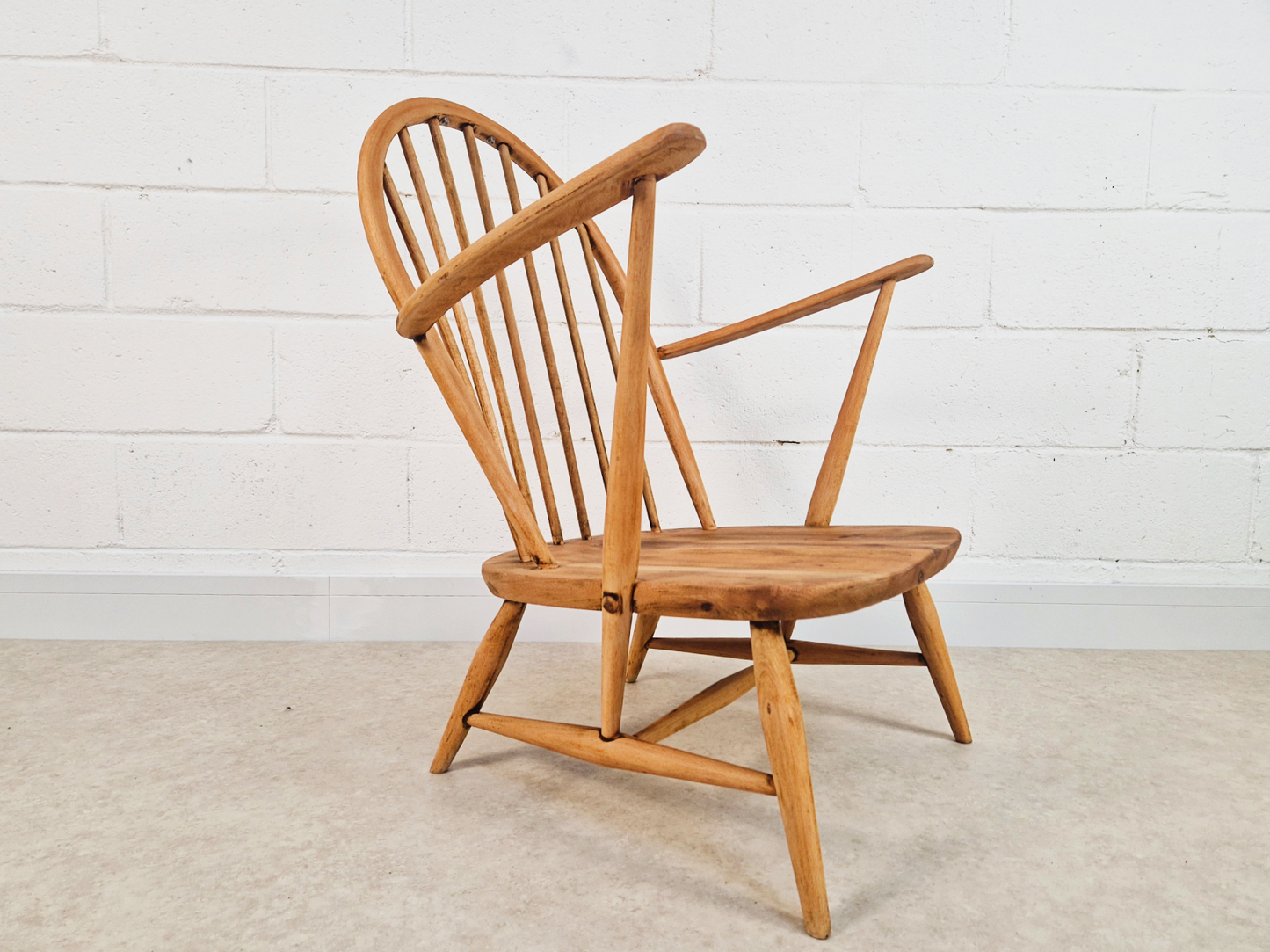 Pair Ercol Vintage Mid Century Solid Light Elm Lounge Accent Chairs With Footrest