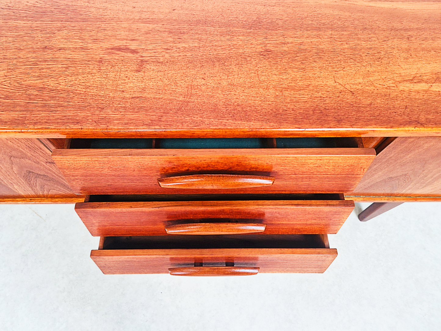 Jentique Vintage Mid Century 1960s Danish Design Sideboard Credenza