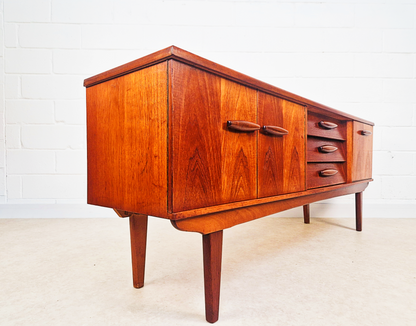 Jentique Vintage Mid Century 1960s Danish Design Sideboard Credenza