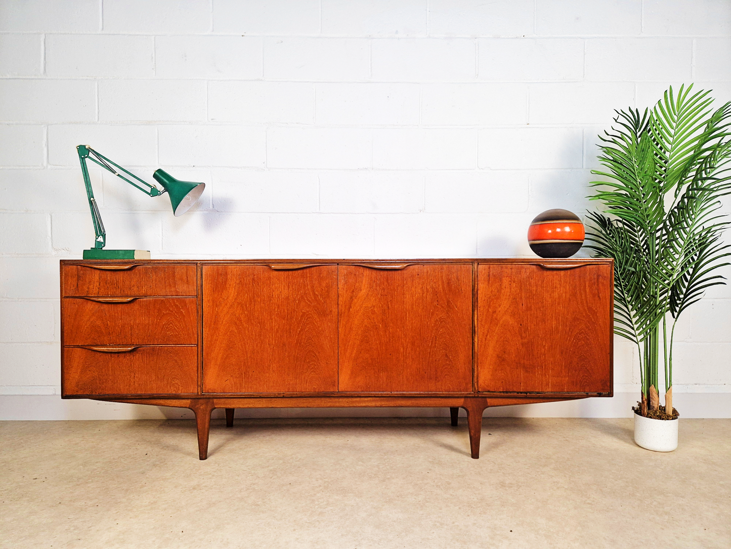 Tom Robertson for McIntosh Dunvegan Mid Century 1960s Teak Sideboard Credenza