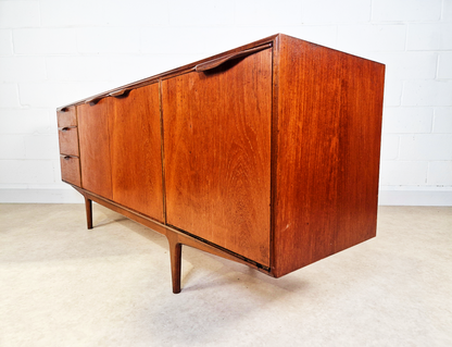 Tom Robertson for McIntosh Dunvegan Mid Century 1960s Teak Sideboard Credenza