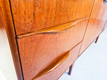 Tom Robertson for McIntosh Dunvegan Mid Century 1960s Teak Sideboard Credenza