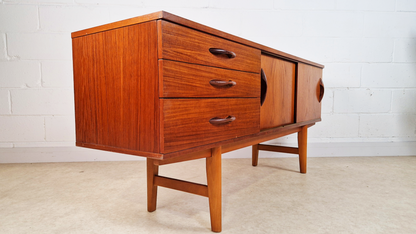 Avalon Vintage Mid Century Medium Teak Danish Design Sideboard Credenza